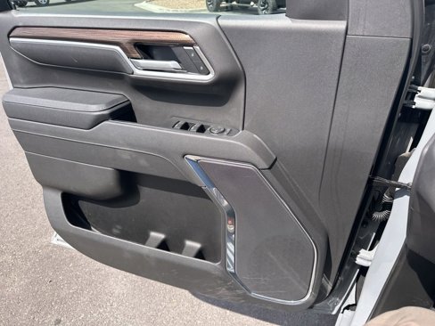 Used 2025 Chevrolet Silverado 1500 RST image 18
