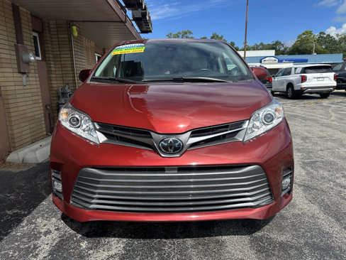 Used 2019 Toyota Sienna AWD image 13