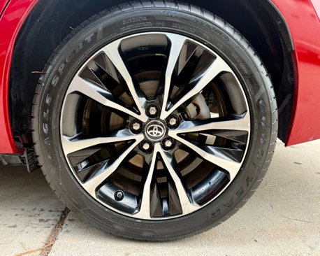 Used 2018 Toyota Corolla SE image 25