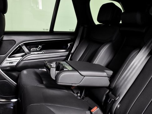 Used 2024 Land Rover Range Rover SE image 35