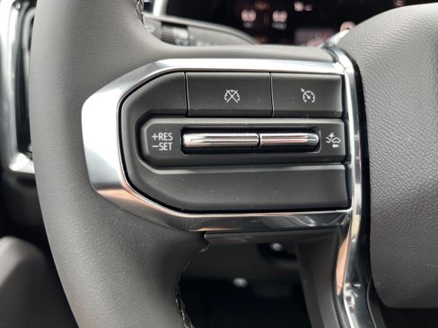 New 2025 GMC Canyon Elevation w/ Convenience Package image 31