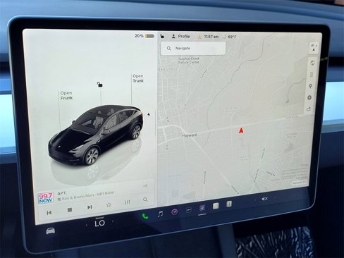 Used 2023 Tesla Model Y Long Range image 17