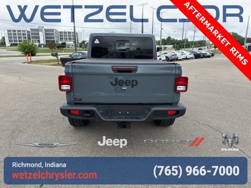 New 2025 Jeep Gladiator Sport image 5