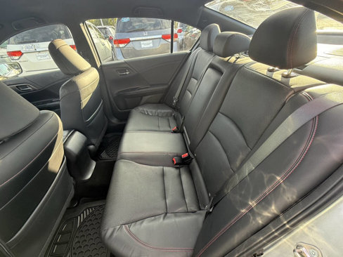 Used 2017 Honda Accord Sport Special Edition image 18