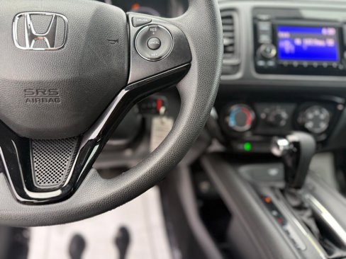 Used 2020 Honda HR-V LX image 20