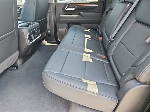 New 2026 GMC Sierra 3500 Denali w/ Denali Reserve Package image 15