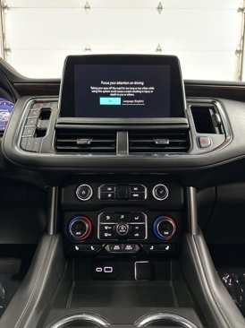 Used 2024 Chevrolet Suburban LT image 23