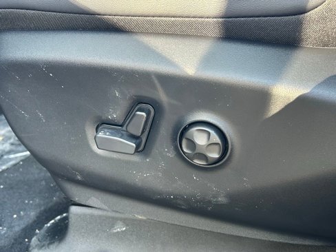 New 2025 Chrysler Pacifica Select image 11