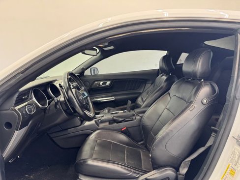 Used 2020 Ford Mustang GT Premium image 16