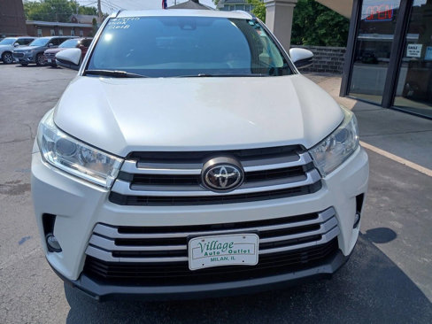Used 2018 Toyota Highlander XLE image 11