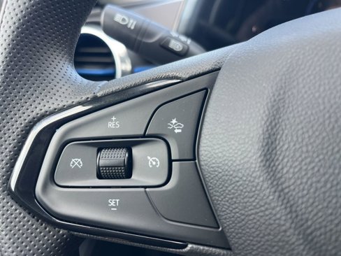 New 2025 Chevrolet Trax LT w/ LPO, Blackout Package image 13