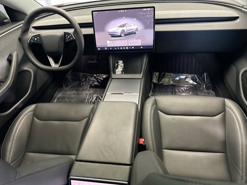 Used 2025 Tesla Model 3 Long Range image 13