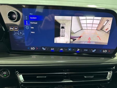 New 2026 Chevrolet Traverse LT w/ Driver Confidence Package image 18