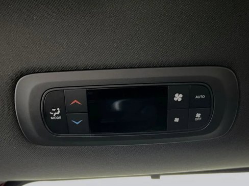 New 2026 Chrysler Pacifica Select image 25