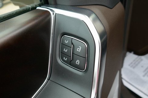 New 2025 Ford F350 King Ranch w/ Chrome Package image 18