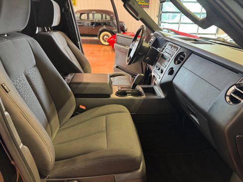 Used 2008 Ford Expedition XLT image 14