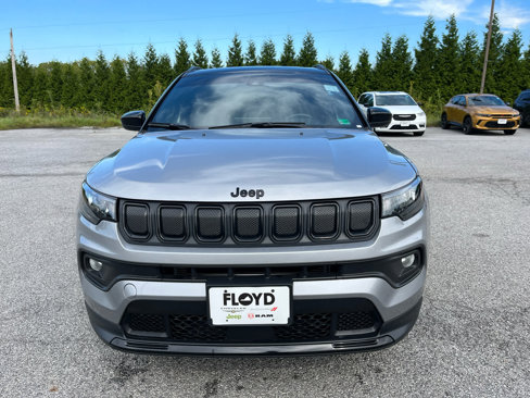 Used 2022 Jeep Compass Altitude w/ Sun and Sound Group image 9