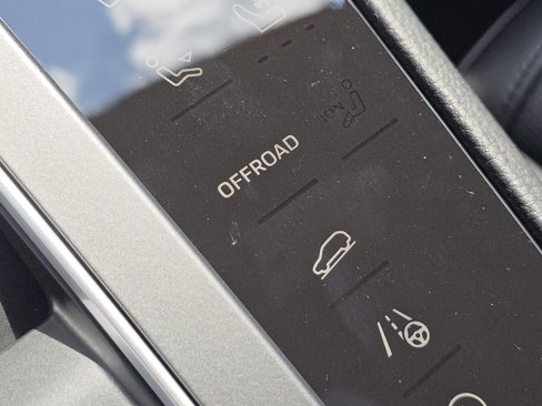 New 2025 Porsche Macan S image 22