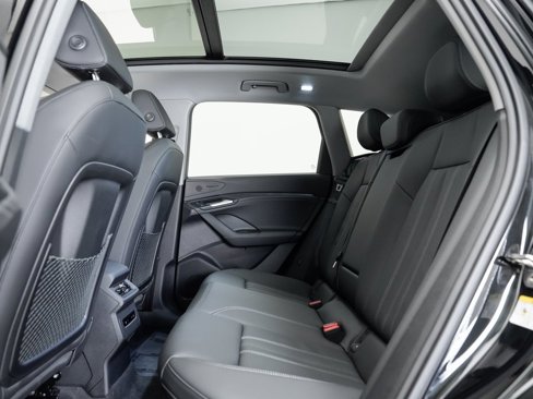 Certified 2025 Audi Q6 e-tron Premium w/ Convenience Package image 20