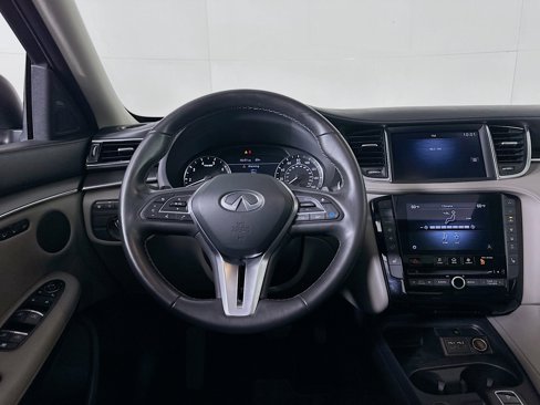 Used 2024 INFINITI QX50 Luxe image 17