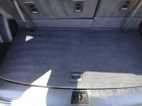 Used 2020 Chevrolet Traverse LT image 14