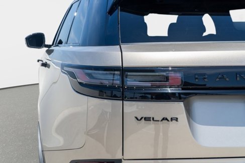 New 2026 Land Rover Range Rover Velar S image 8