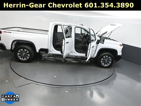 Used 2024 Chevrolet Silverado 2500 Custom w/ Custom Convenience Package image 48