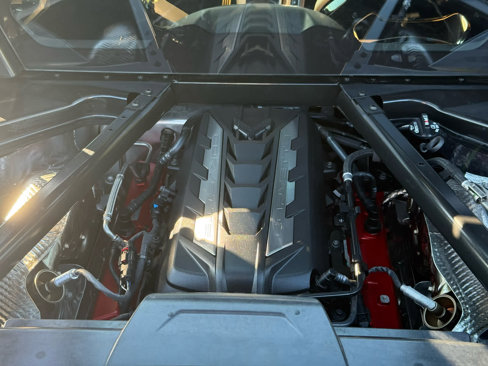 Used 2025 Chevrolet Corvette Stingray Preferred Cpe w/ Stealth Interior Trim Package image 18