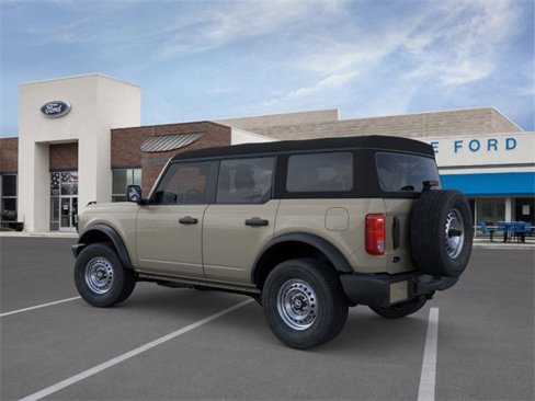 New 2025 Ford Bronco 4-Door image 4