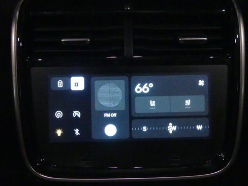 Used 2024 Rivian R1T Adventure image 21