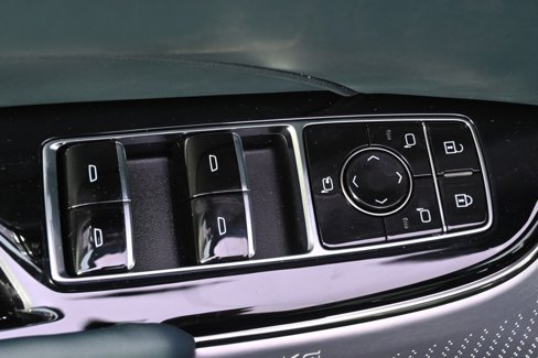 New 2025 Cadillac Lyriq Luxury image 23