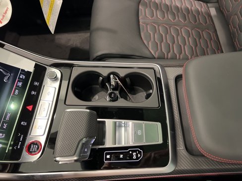 New 2025 Audi RS Q8 performance image 33