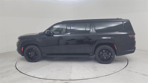 New 2025 Jeep Wagoneer L Series II w/ Premium Group I image 10