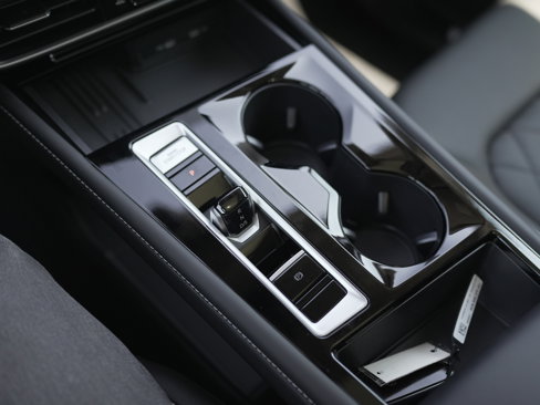New 2026 Volkswagen Atlas SEL Premium R-Line image 16
