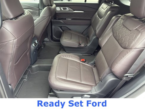 New 2025 Ford Explorer Platinum image 13