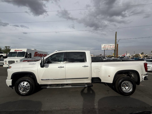Used 2024 Chevrolet Silverado 3500 High Country w/ High Country Premium Package image 5