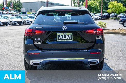 Used 2025 Mercedes-Benz GLA 250 image 11