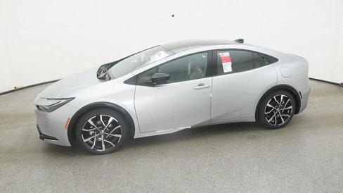 New 2025 Toyota Prius XLE image 8