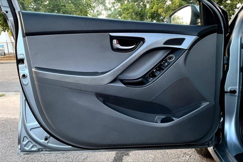 Used 2016 Hyundai Elantra SE image 15