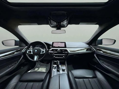Used 2020 BMW 540i xDrive w/ M Sport Package image 25
