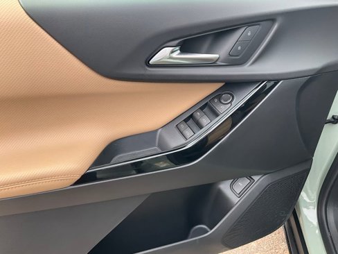 New 2026 Chevrolet Equinox ACTIV w/ LPO, Floor Liner Package image 16