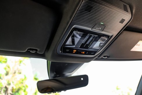 Used 2024 Volkswagen Atlas Cross Sport SE w/ Panoramic Sunroof Package image 40