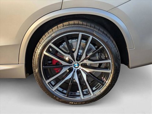 New 2026 BMW X5 M60i image 10