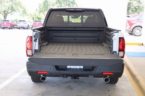 New 2025 Honda Ridgeline Black Edition image 30
