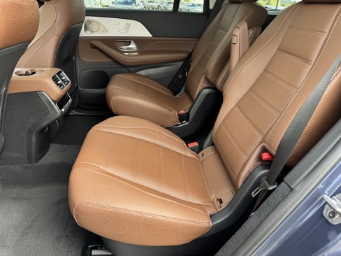 New 2026 Mercedes-Benz GLS 450 4MATIC image 30