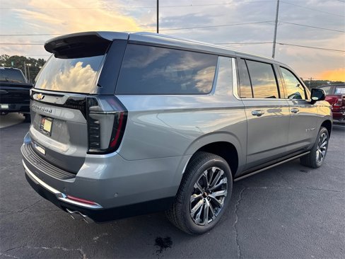 New 2026 Chevrolet Suburban High Country image 6