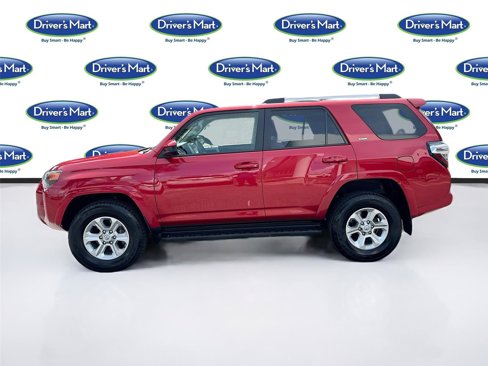 Used 2024 Toyota 4Runner SR5 image 5