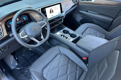 New 2026 Volkswagen Atlas SE image 9