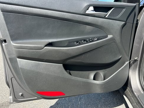Used 2020 Hyundai Tucson SEL w/ Cargo Package image 13