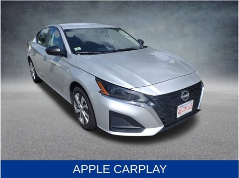 Used 2024 Nissan Altima 2.5 S image 4
